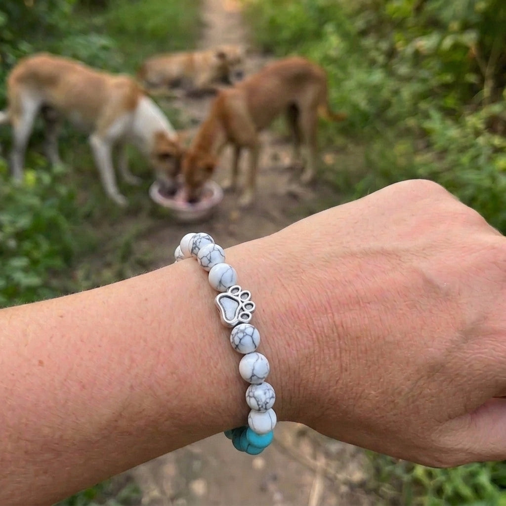 Snowy Oasis shelter bracelet – view 2